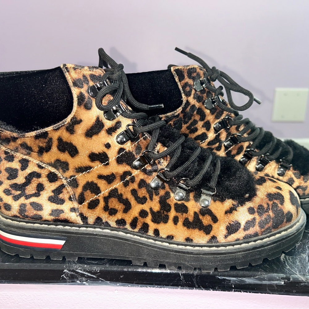 Tommy Hilfiger Leopard Print Lace-Up Boots with Black Accents